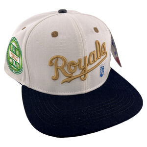 Pro Standard Kansas‎ City Royals MLB Script Logo Patch Ivory/Gold Snapback Hat